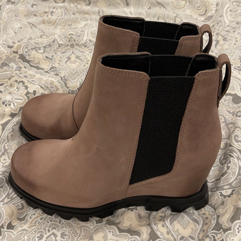 Sorel Joan of Arctic 3 waterproof wedge Chelsea boot